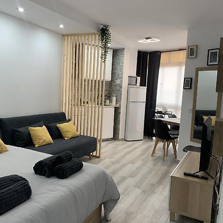 Precioso Estudio Frente Al Mar Con Piscina Benalmádena Eksteriør bilde