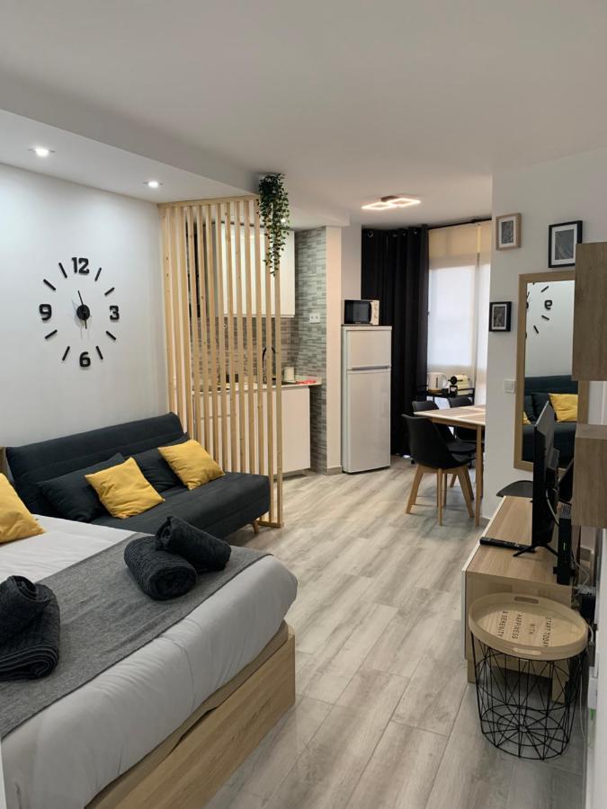 Precioso Estudio Frente Al Mar Con Piscina Benalmádena Eksteriør bilde