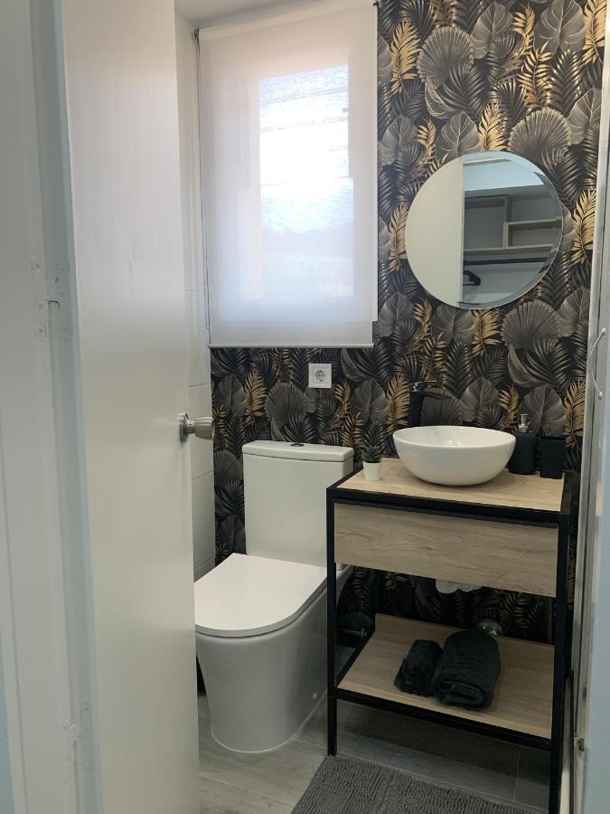 Precioso Estudio Frente Al Mar Con Piscina Benalmádena Eksteriør bilde
