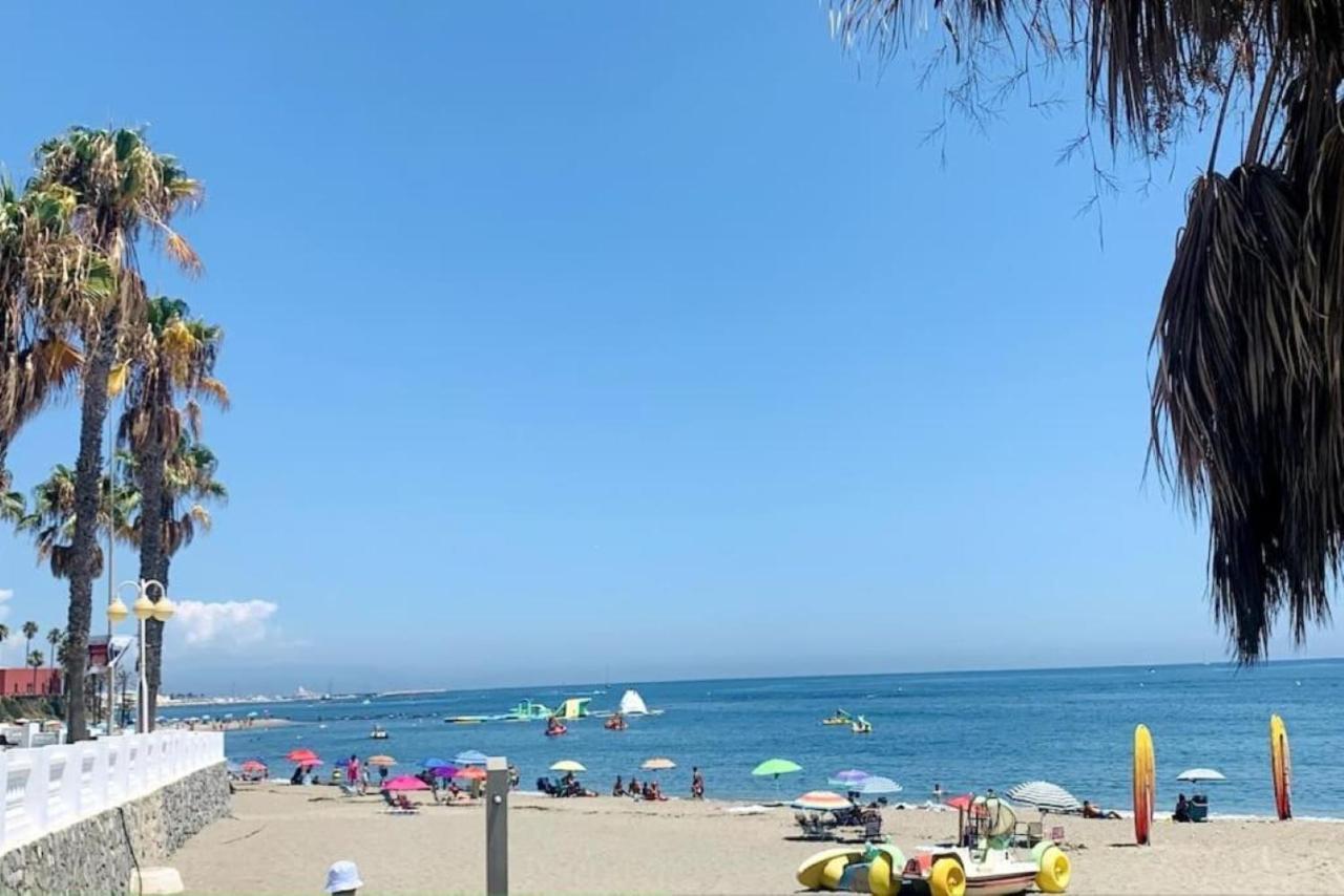Precioso Estudio Frente Al Mar Con Piscina Benalmádena Eksteriør bilde