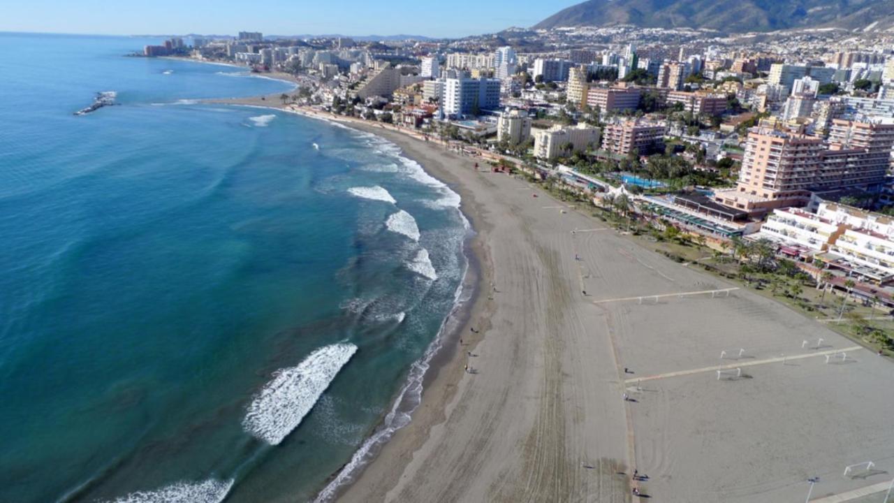 Precioso Estudio Frente Al Mar Con Piscina Benalmádena Eksteriør bilde
