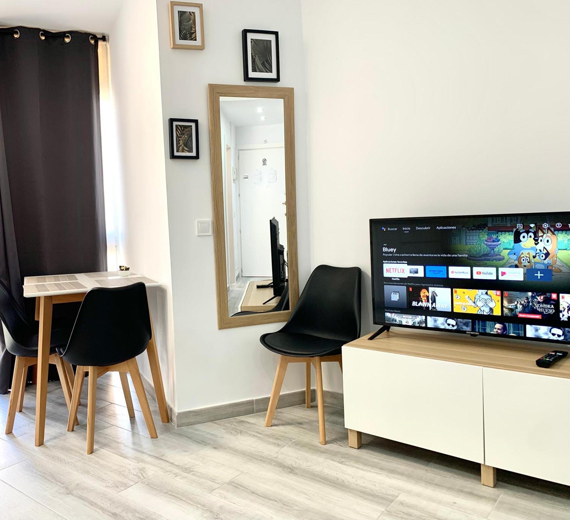 Precioso Estudio Frente Al Mar Con Piscina Benalmádena Eksteriør bilde