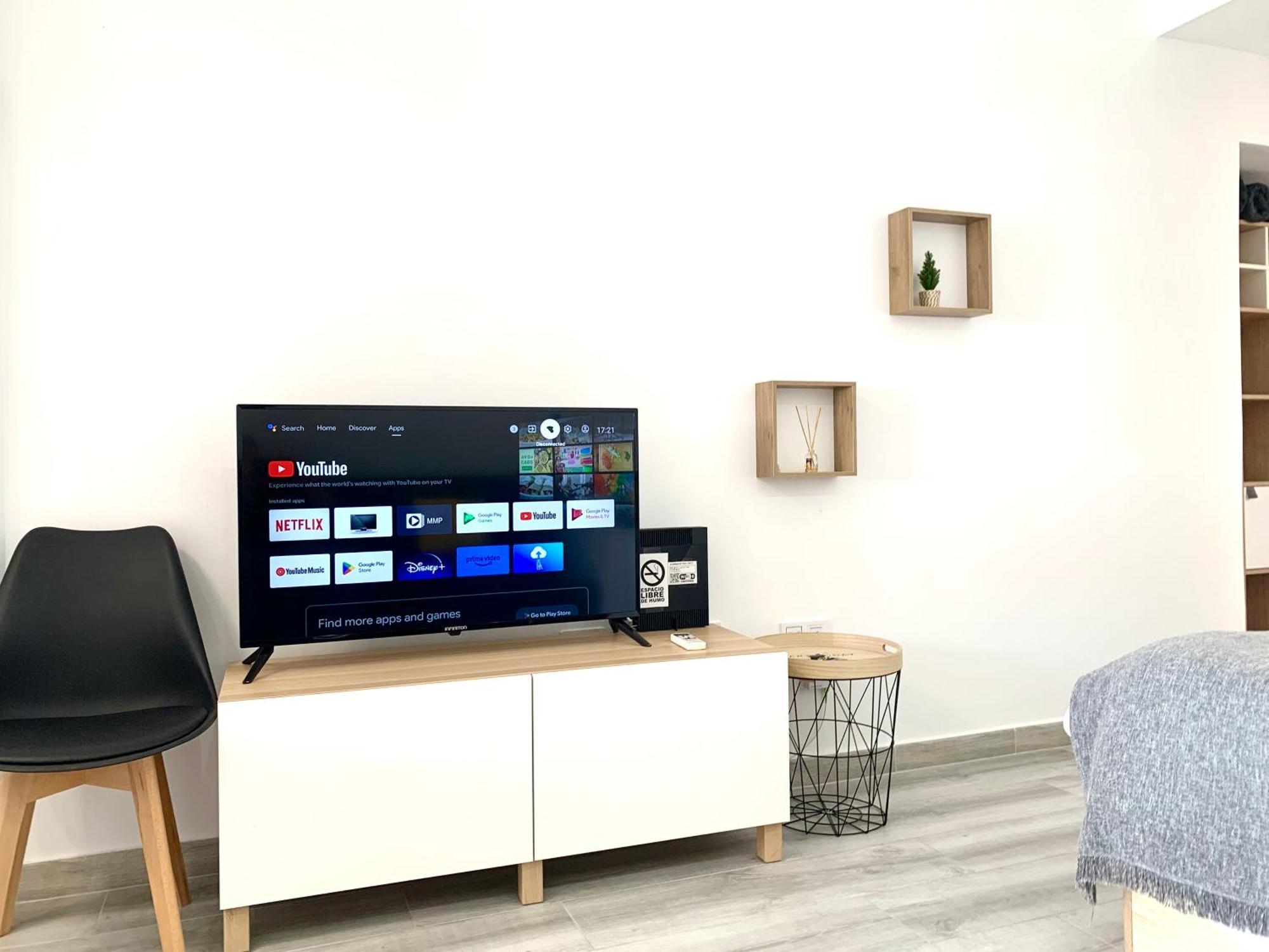 Precioso Estudio Frente Al Mar Con Piscina Benalmádena Eksteriør bilde
